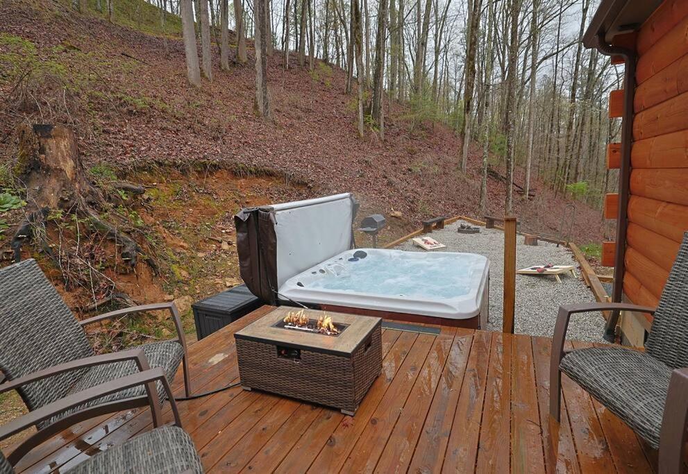 Rustic Modern Cabin With Hot Tub Near Rafting And Great Smokey Mountains Bryson City Exteriér fotografie